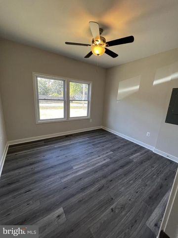 38 MEADOW VIEW LN, Colonial Beach, VA 22443