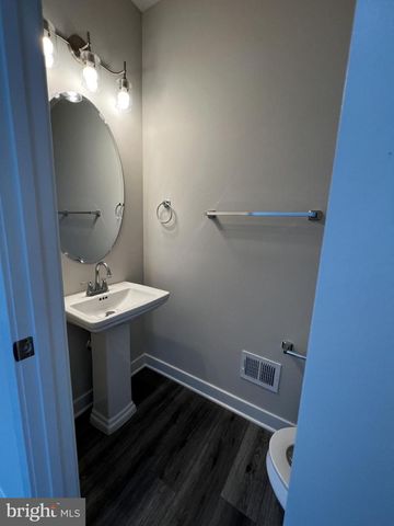 38 MEADOW VIEW LN, Colonial Beach, VA 22443