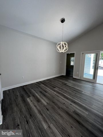 38 MEADOW VIEW LN, Colonial Beach, VA 22443