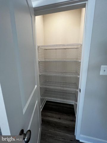 38 MEADOW VIEW LN, Colonial Beach, VA 22443