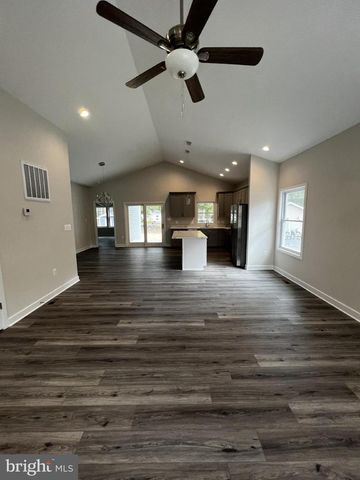 38 MEADOW VIEW LN, Colonial Beach, VA 22443