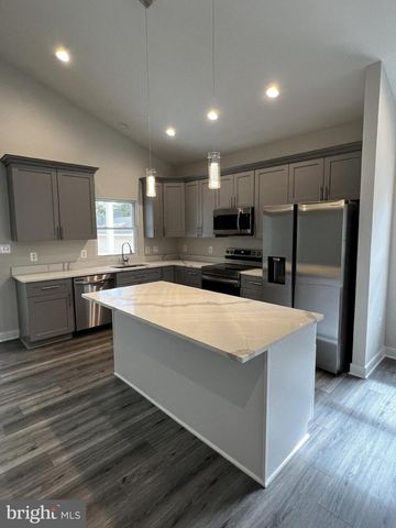 38 MEADOW VIEW LN, Colonial Beach, VA 22443