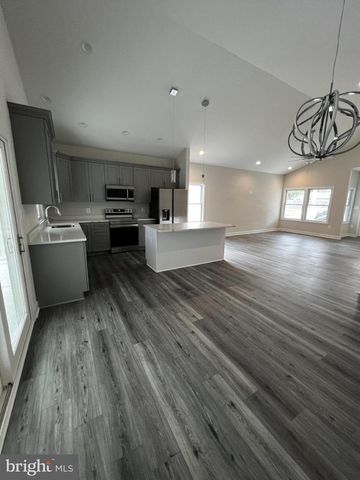 38 MEADOW VIEW LN, Colonial Beach, VA 22443