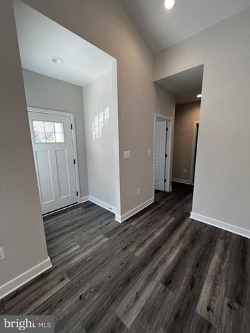 38 MEADOW VIEW LN, Colonial Beach, VA 22443