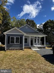38 MEADOW VIEW LN, Colonial Beach, VA 22443