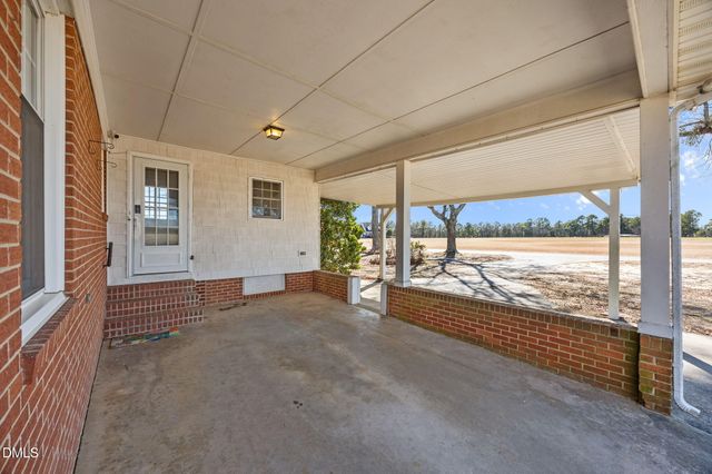 165 Rosser Pittman Road, Broadway, NC 27505