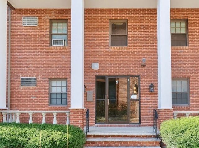 16 Winter 43B, Waltham, MA 02451