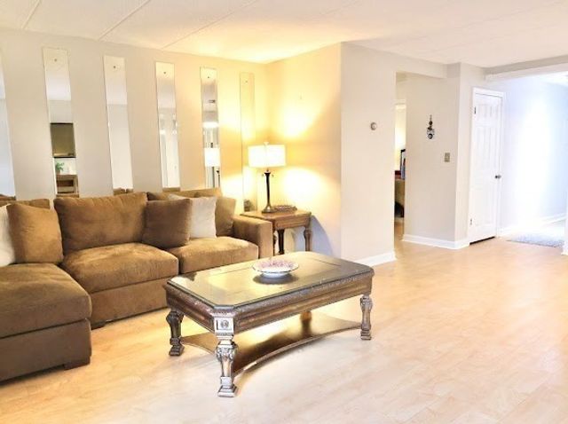 16 Winter 43B, Waltham, MA 02451