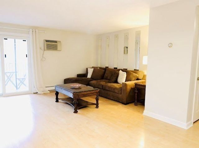 16 Winter 43B, Waltham, MA 02451