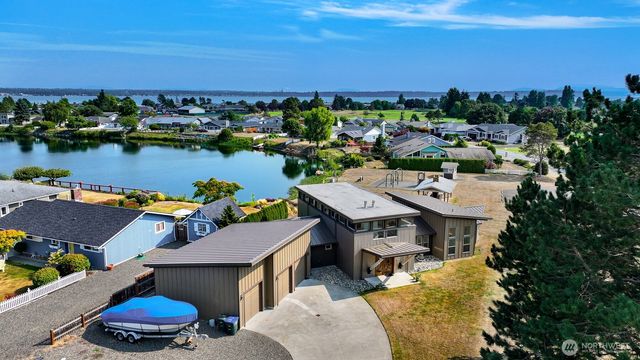 5493 Salish Road, Blaine, WA 98230