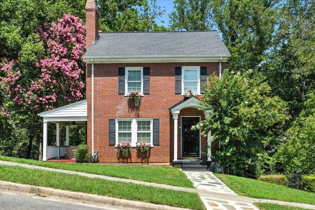 405 Riverside Dr, Lynchburg, VA 24503
