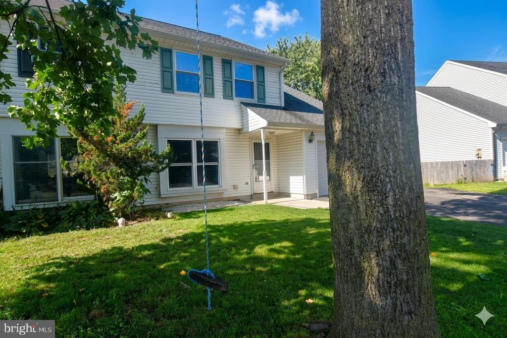 2037 CLOVER MILL RD, QUAKERTOWN, PA 18951 — photo 3