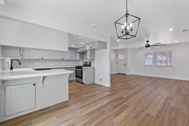 1355 E Birch Avenue, Tulare, CA 93274