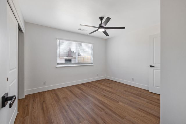 1355 E Birch Avenue, Tulare, CA 93274