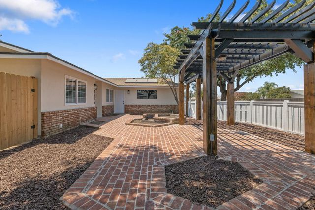 1355 E Birch Avenue, Tulare, CA 93274