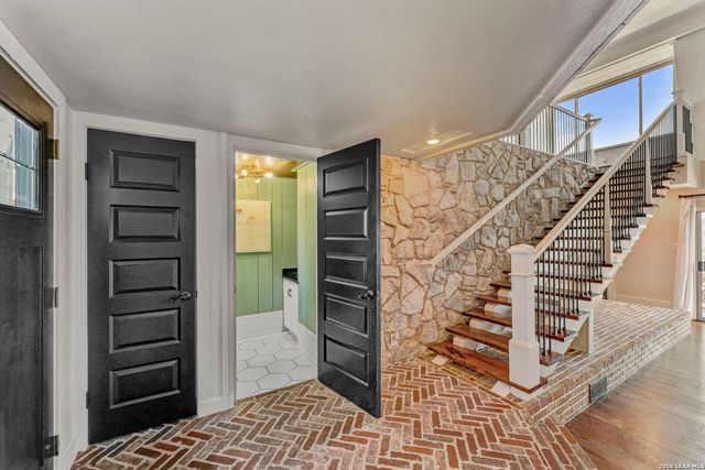 29 TRAILS END RD, Boerne, TX 78006