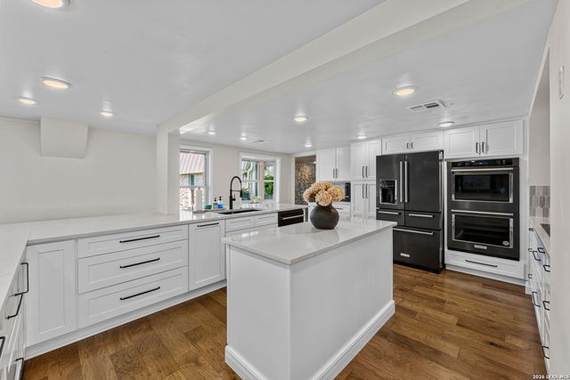 29 TRAILS END RD, Boerne, TX 78006