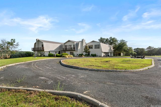 29 TRAILS END RD, Boerne, TX 78006