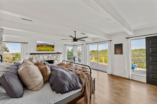29 TRAILS END RD, Boerne, TX 78006