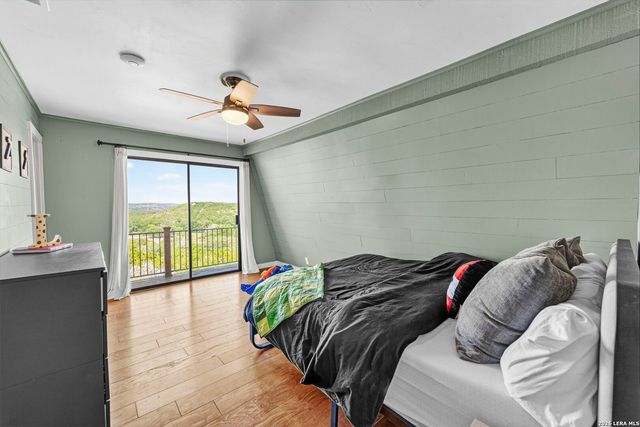 29 TRAILS END RD, Boerne, TX 78006
