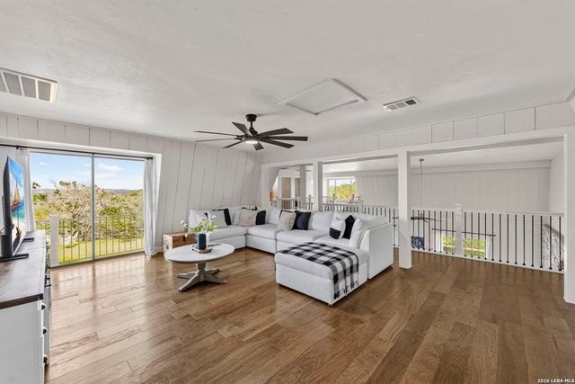 29 TRAILS END RD, Boerne, TX 78006