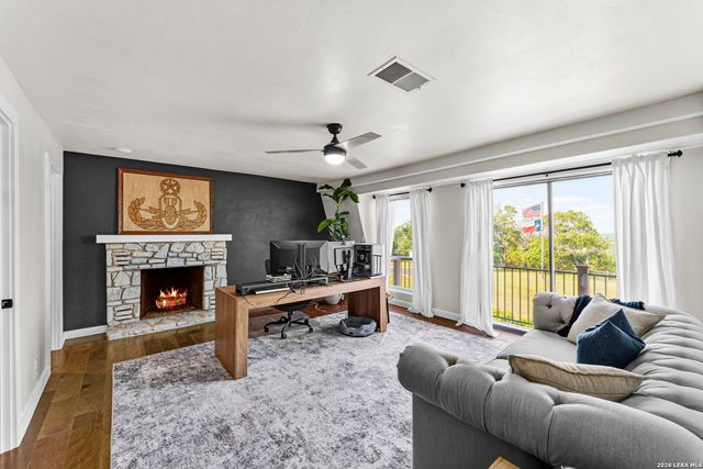 29 TRAILS END RD, Boerne, TX 78006