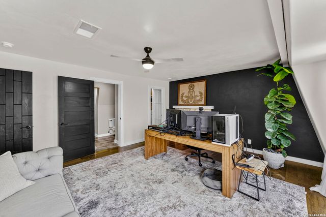 29 TRAILS END RD, Boerne, TX 78006