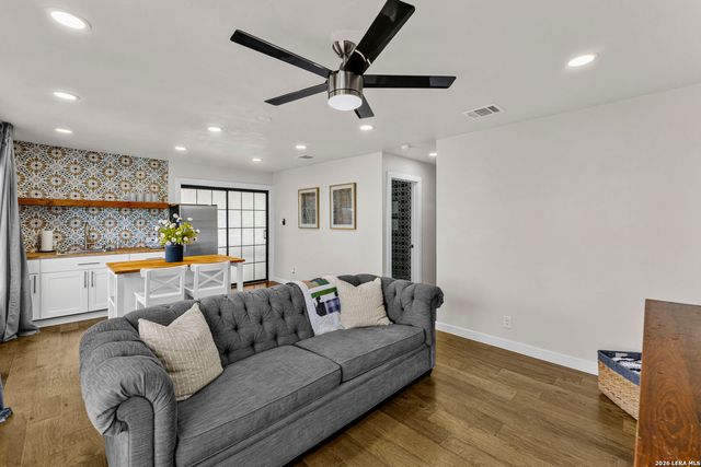 29 TRAILS END RD, Boerne, TX 78006