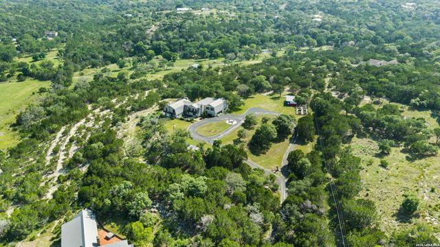 29 TRAILS END RD, Boerne, TX 78006