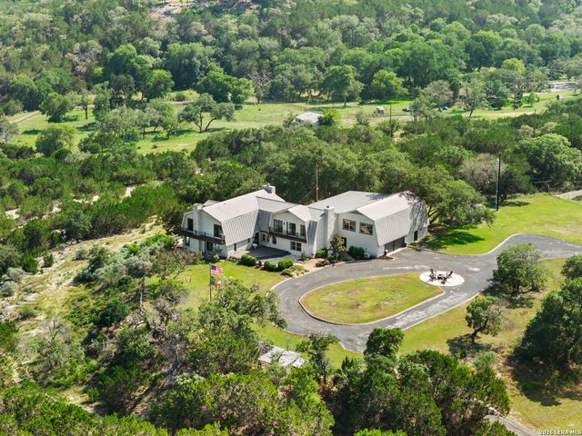 29 TRAILS END RD, Boerne, TX 78006