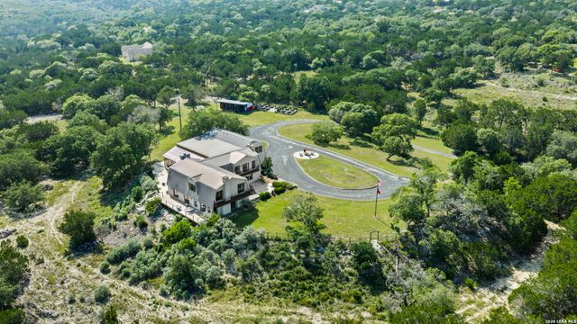 29 TRAILS END RD, Boerne, TX 78006