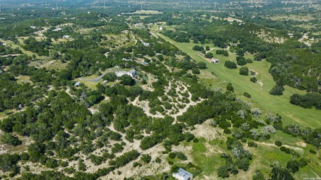29 TRAILS END RD, Boerne, TX 78006