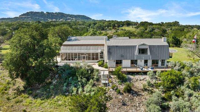 29 TRAILS END RD, Boerne, TX 78006