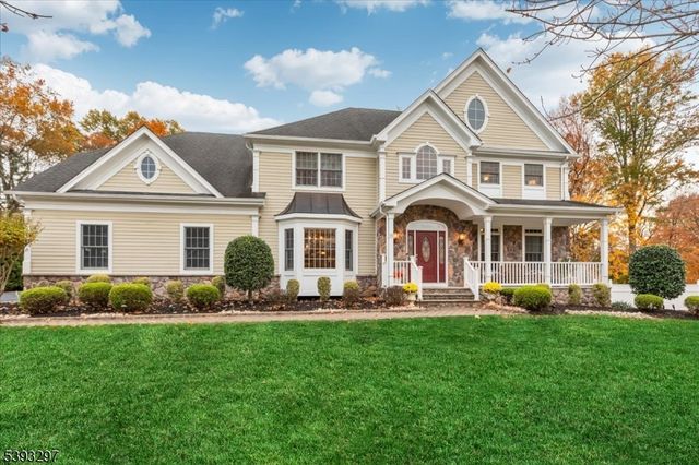 11 Madaline Dr, Edison Twp., NJ 08820