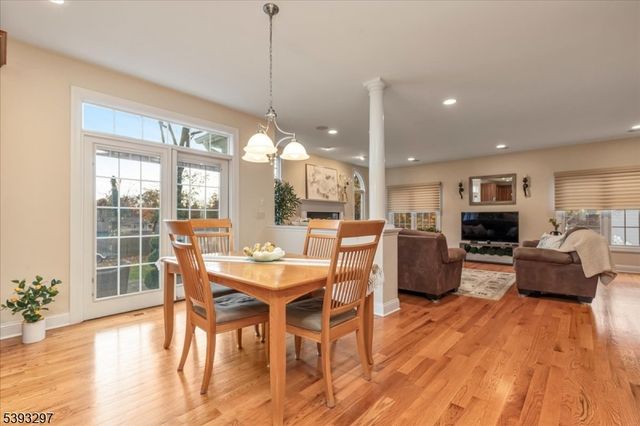 11 Madaline Dr, Edison Twp., NJ 08820