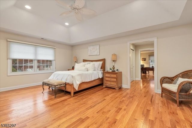 11 Madaline Dr, Edison Twp., NJ 08820