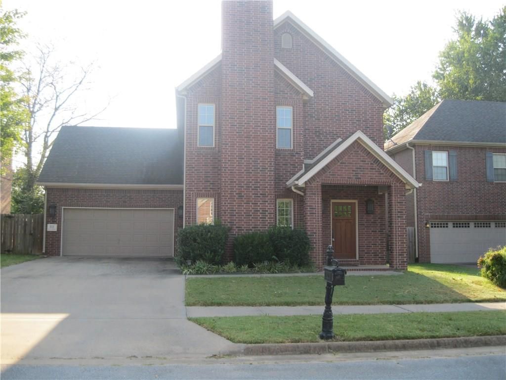 111 SE G Court, Bentonville, AR 72712