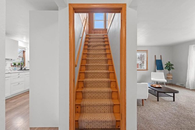 852 RAYMOND STREET, Green Bay, WI 54304