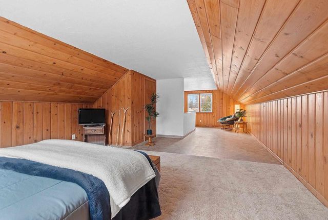 852 RAYMOND STREET, Green Bay, WI 54304