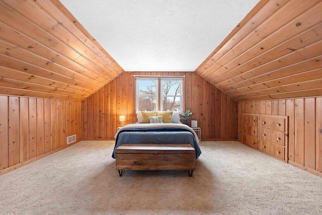 852 RAYMOND STREET, Green Bay, WI 54304