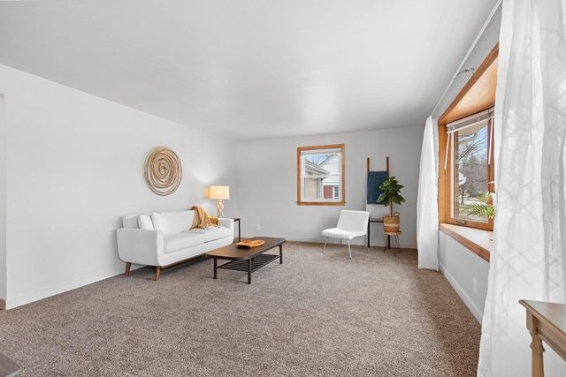 852 RAYMOND STREET, Green Bay, WI 54304