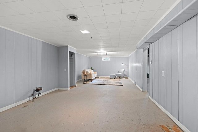 852 RAYMOND STREET, Green Bay, WI 54304