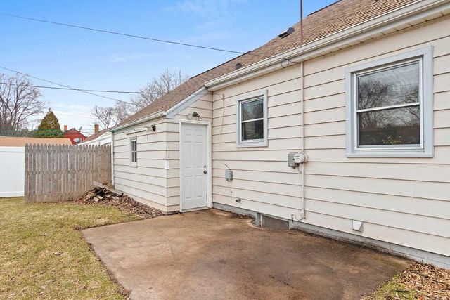 852 RAYMOND STREET, Green Bay, WI 54304