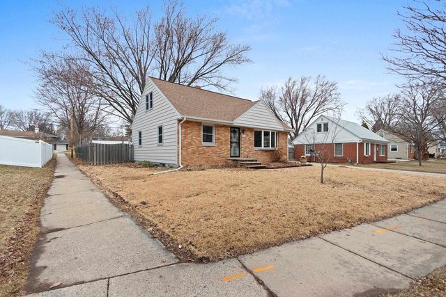 852 RAYMOND STREET, Green Bay, WI 54304