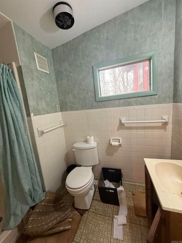 300 Canyon, Greers Ferry, AR 72067