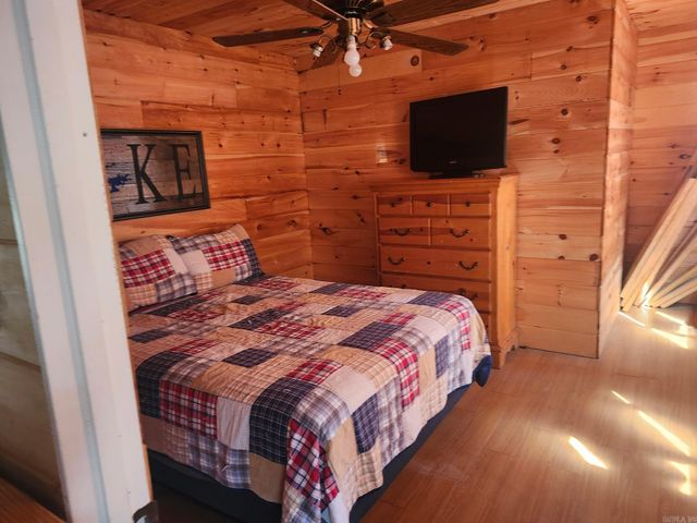 300 Canyon, Greers Ferry, AR 72067