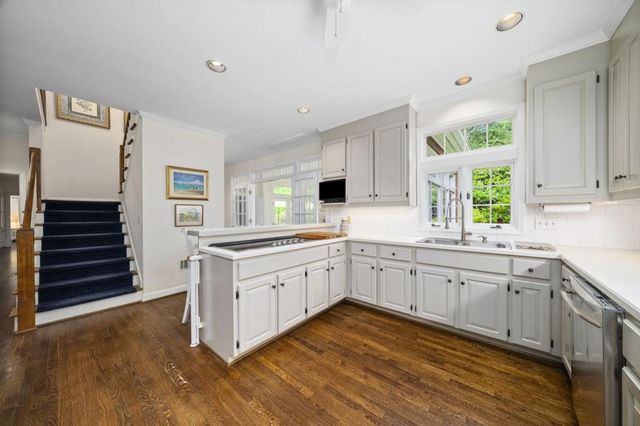 9100 Huntcliff Trace, Sandy Springs, GA 30350
