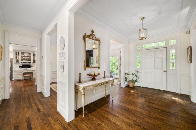 9100 Huntcliff Trace, Sandy Springs, GA 30350