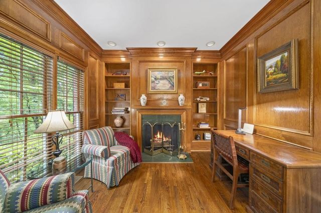 9100 Huntcliff Trace, Sandy Springs, GA 30350