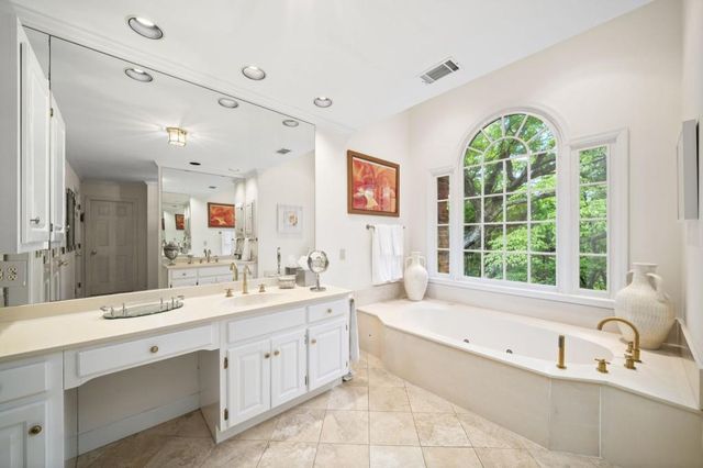 9100 Huntcliff Trace, Sandy Springs, GA 30350